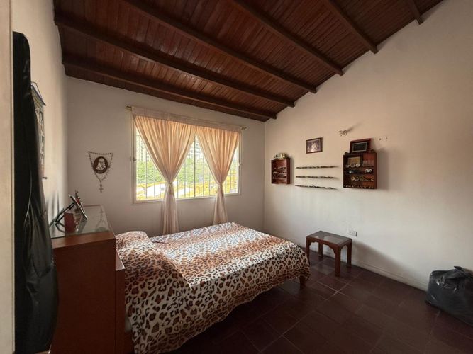 Casa de 4 alcobas en venta en Cr. Vizcaya, Los Patios, 157 m² · foto 13 de 23