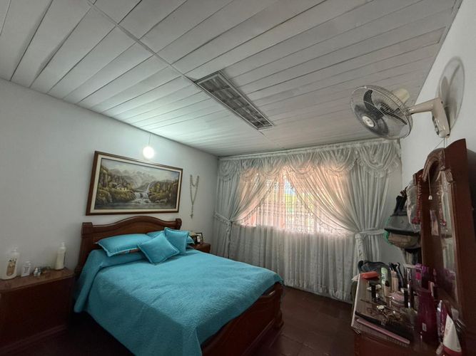 Casa de 4 alcobas en venta en Cr. Vizcaya, Los Patios, 157 m² · foto 16 de 23
