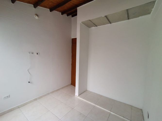Casa de 3 alcobas en venta en Ub. Portal De Los Alcaceres, Villa del Rosario, 102 m² · foto 5 de 17