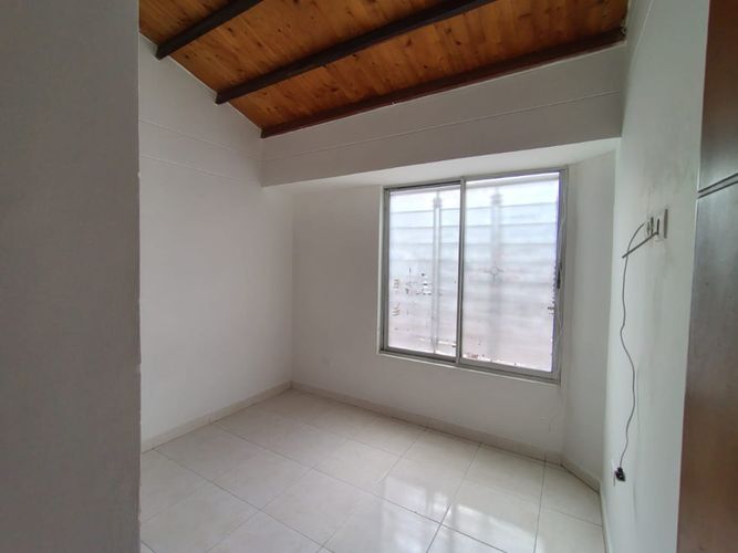 Casa de 3 alcobas en venta en Ub. Portal De Los Alcaceres, Villa del Rosario, 102 m² · foto 8 de 17