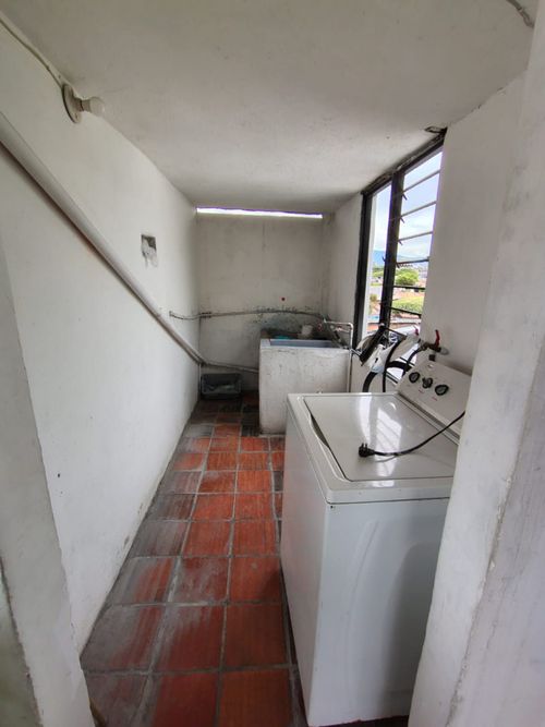 Edificio en venta en Quinta Oriental, Cúcuta, 970 m² · foto 3 de 24