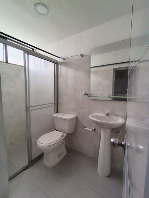 Edificio en venta en Quinta Oriental, Cúcuta, 970 m² · foto 11 de 24