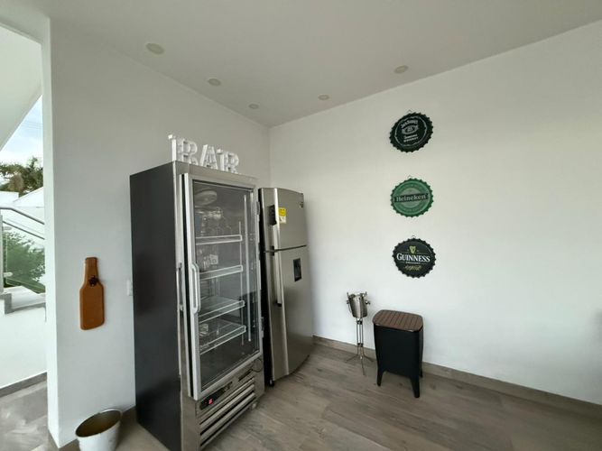 Casa de 12 alcobas en venta en California, Los Patios, 1250 m² · foto 11 de 24