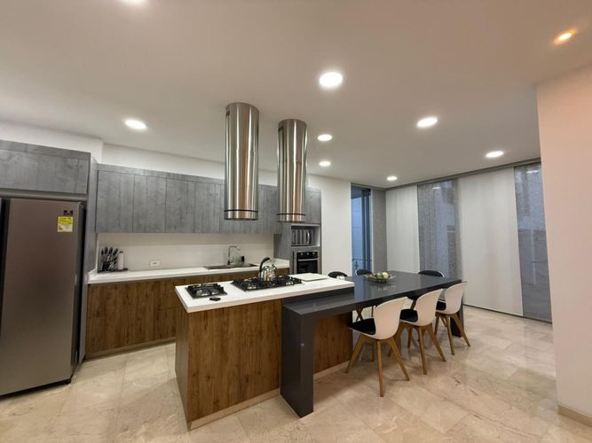 Casa de 12 alcobas en venta en California, Los Patios, 1250 m² · foto 15 de 24