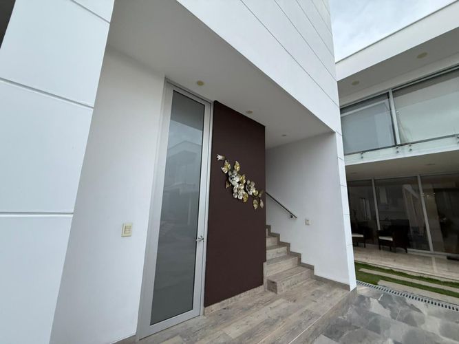 Casa de 12 alcobas en venta en California, Los Patios, 1250 m² · foto 22 de 24