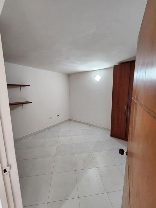 Casa de 6 alcobas en venta en Prados Del Este, Cúcuta, 101 m² · foto 6 de 9