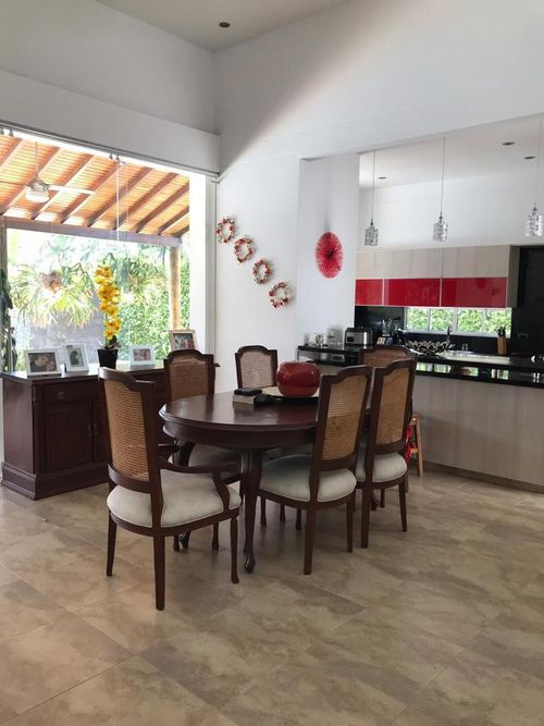 Casa de 4 alcobas en venta en California, Los Patios, 233 m² · foto 2 de 22