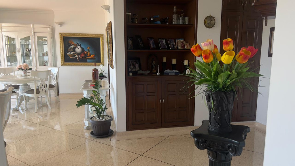 Apartamento en venta en La Riviera, Cúcuta · foto 5 de 16