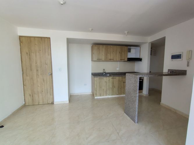 Apartamento de 3 alcobas en venta en Patios Centro, Los Patios, 53 m² · foto 2 de 16