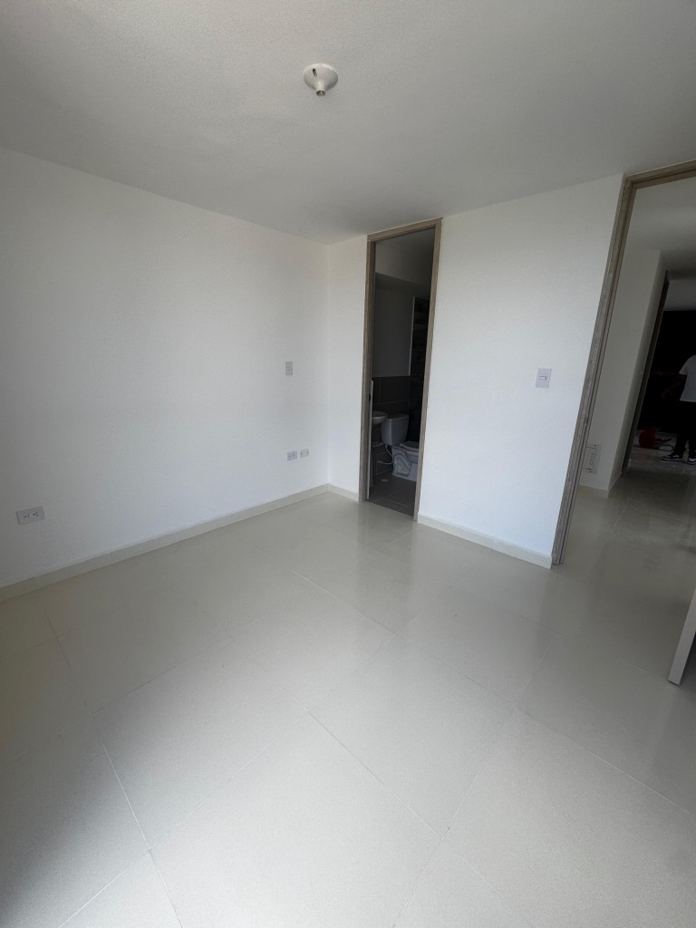 Apartamento en venta en Prados Del Este, Cúcuta · foto 8 de 14