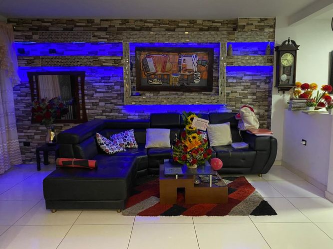 Casa de 3 alcobas en venta en Pisarreal, Los Patios, 270 m² · foto 2 de 24