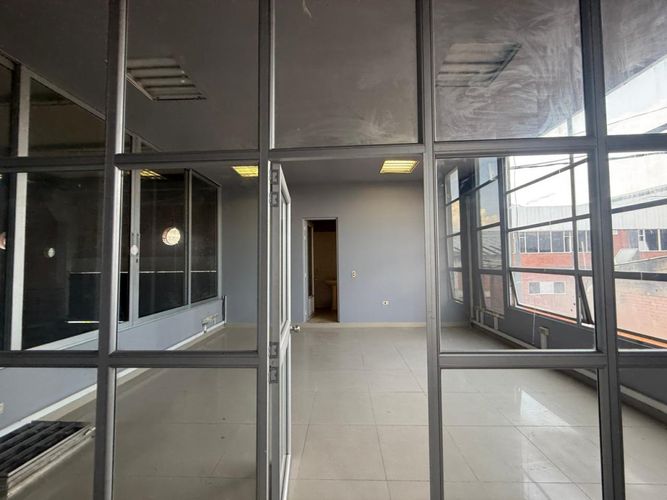 Bodega en venta en Prados Del Norte, Cúcuta, 454 m² · foto 5 de 18
