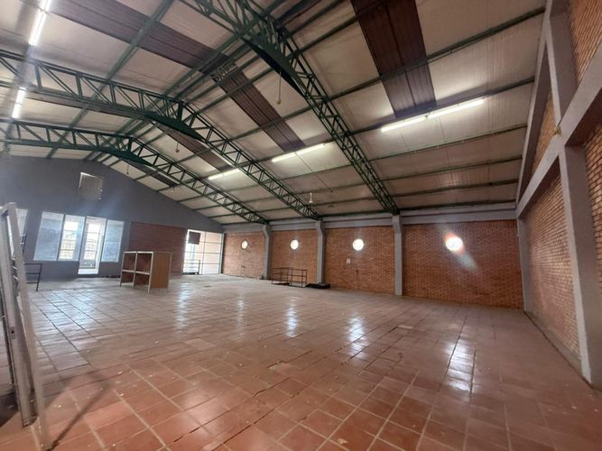 Bodega en venta en Prados Del Norte, Cúcuta, 454 m² · foto 9 de 18