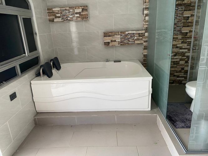 Casa de 3 alcobas en venta en Pisarreal, Los Patios, 270 m² · foto 23 de 24