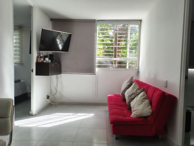 Apartamento de 2 alcobas en venta en Agualinda I, Los Patios, 43 m² · foto 2 de 18