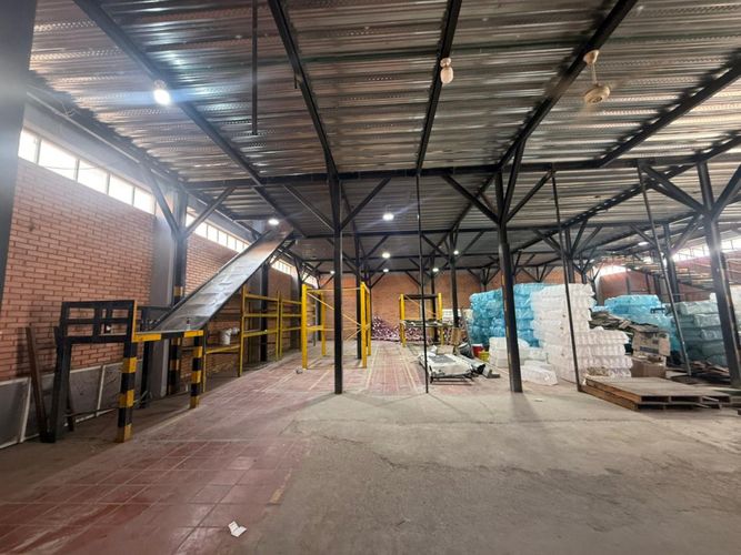 Bodega en venta en Prados Del Norte, Cúcuta, 454 m² · foto 12 de 18