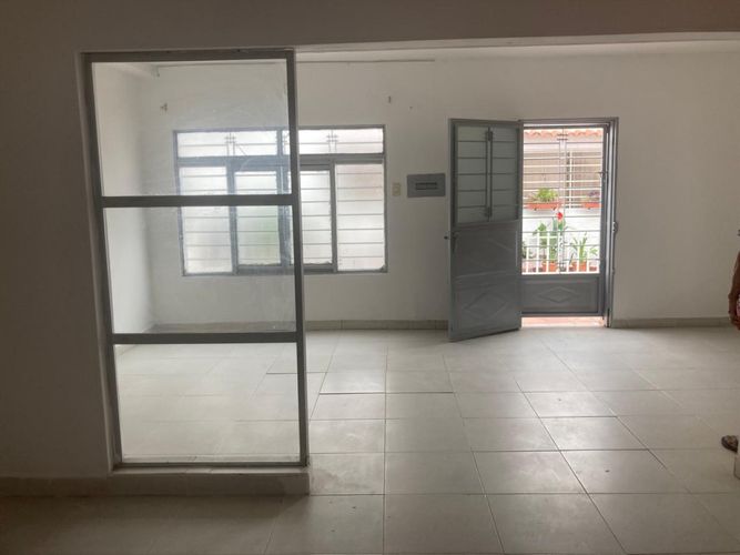 Casa de 3 alcobas en venta en Santa Helena, Cúcuta, 92 m² · foto 2 de 21