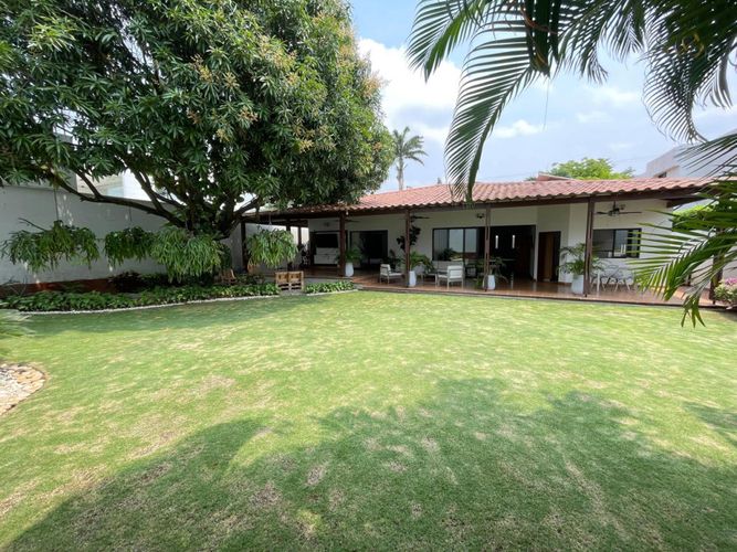 Casa de 3 alcobas en venta en Samanes De Los Trapiches, Villa del Rosario, 216 m² · foto 2 de 24