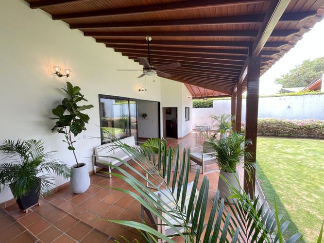 Casa de 3 alcobas en venta en Samanes De Los Trapiches, Villa del Rosario, 216 m² · foto 19 de 24