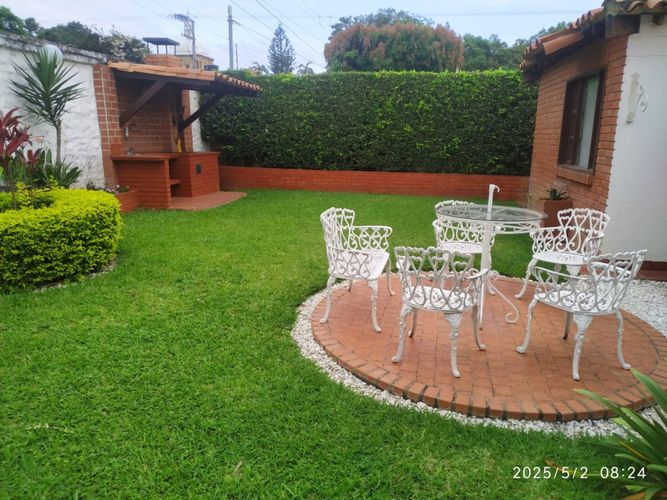 Casa de 3 alcobas en venta en Villa Antigua, Villa del Rosario, 210 m² · foto 2 de 11