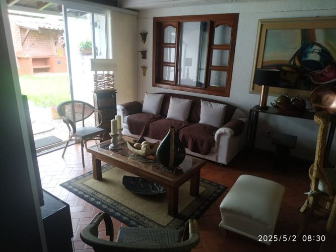 Casa de 3 alcobas en venta en Villa Antigua, Villa del Rosario, 210 m² · foto 9 de 11