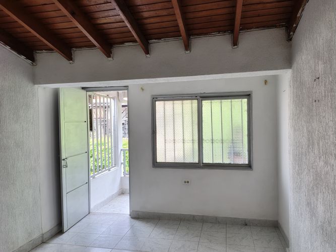 Casa de 6 alcobas en venta en Ub San Martin, Cúcuta, 104 m² · foto 2 de 24