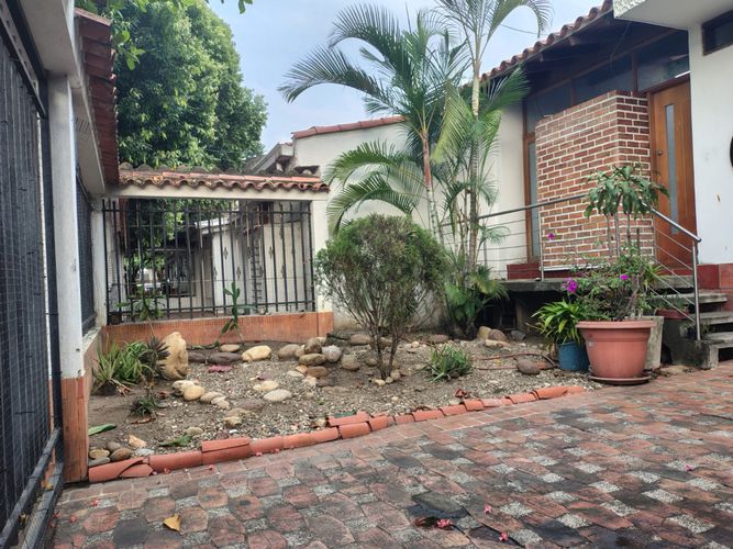Casa de 3 alcobas en venta en Caobos, Cúcuta, 342 m² · foto 22 de 23