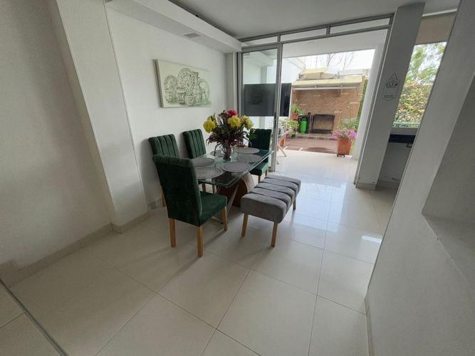 Casa de 4 alcobas en venta en La Floresta, Los Patios, 272 m² · foto 3 de 13