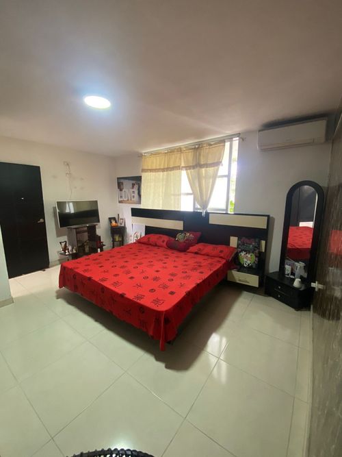 Casa de 4 alcobas en venta en Prados Del Este, Cúcuta, 270 m² · foto 10 de 24