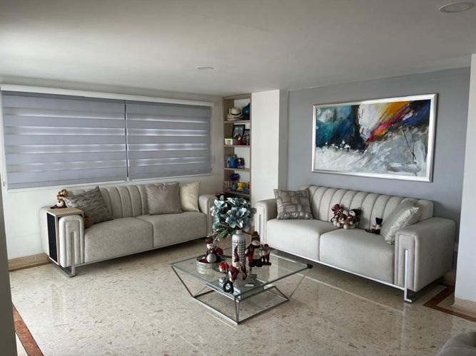 Apartamento de 3 alcobas en venta en La Floresta, Los Patios, 218 m² · foto 3 de 24