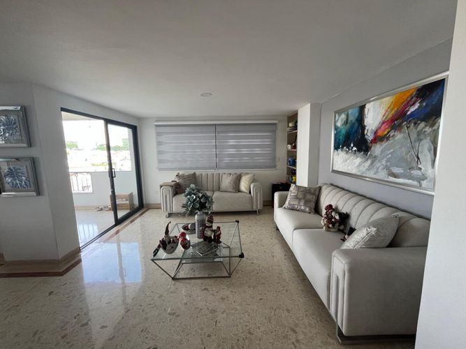 Apartamento de 3 alcobas en venta en La Floresta, Los Patios, 218 m² · foto 5 de 24