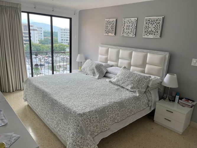 Apartamento de 3 alcobas en venta en La Floresta, Los Patios, 218 m² · foto 6 de 24