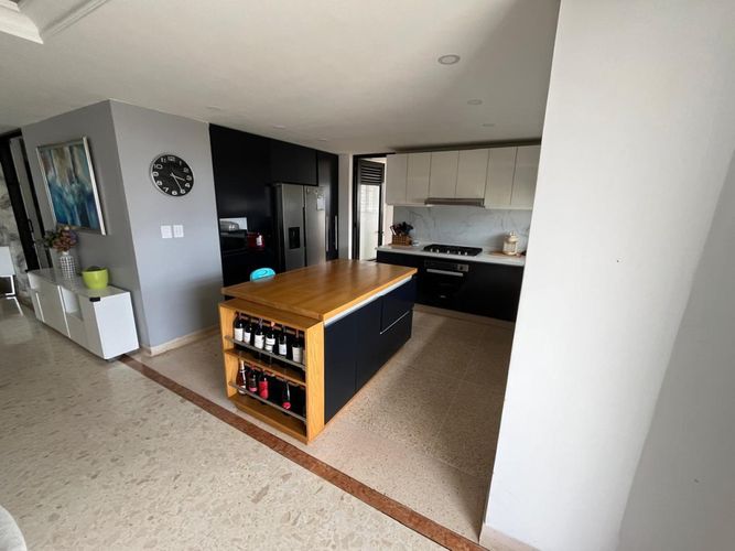Apartamento de 3 alcobas en venta en La Floresta, Los Patios, 218 m² · foto 16 de 24