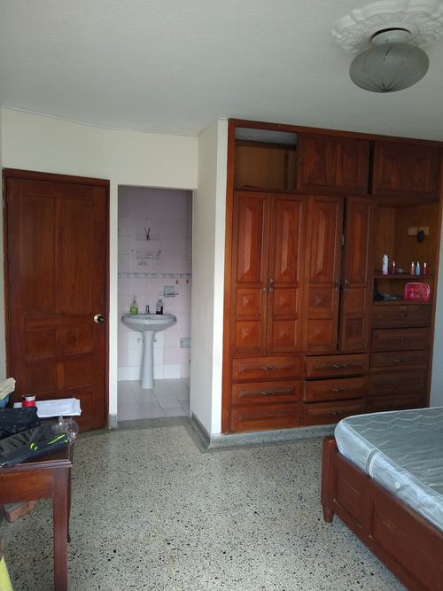 Casa de 8 alcobas en venta en Ceiba Ii, Cúcuta, 301 m² · foto 4 de 12
