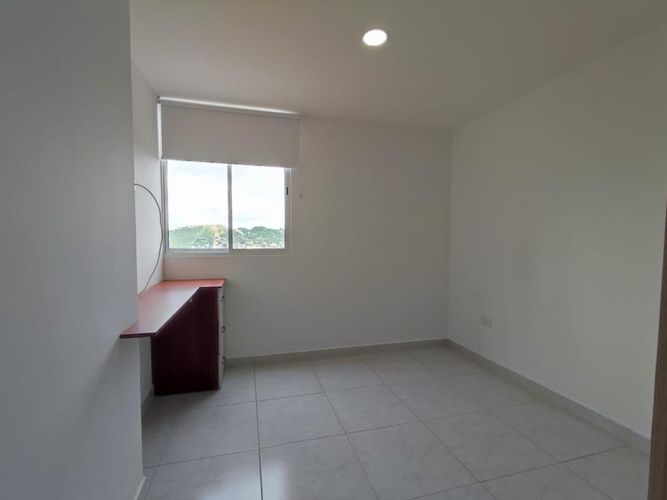 Apartamento de 3 alcobas en venta en Patios Centro, Los Patios, 75 m² · foto 3 de 11
