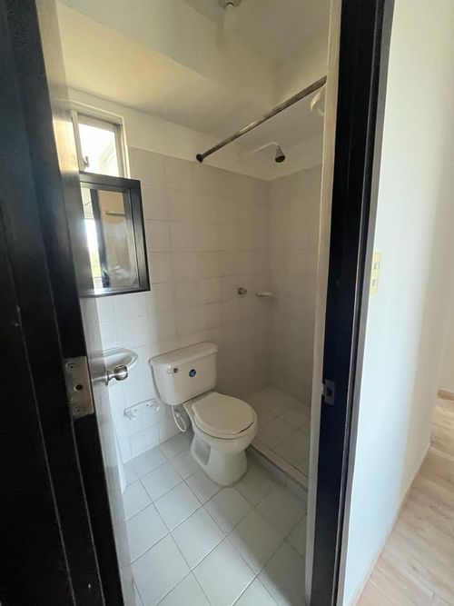 Apartamento de 3 alcobas en venta en Trapiches Ii, Villa del Rosario, 46 m² · foto 4 de 10