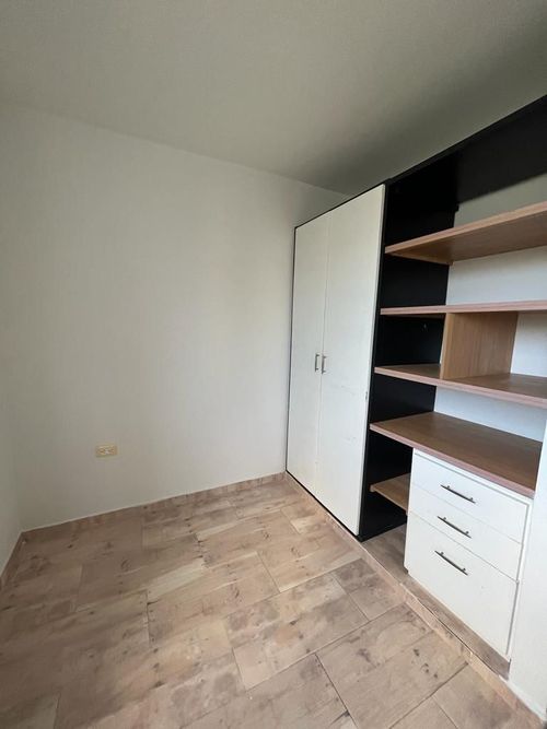 Apartamento de 3 alcobas en venta en Trapiches Ii, Villa del Rosario, 46 m² · foto 6 de 10