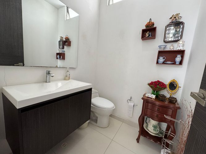 Casa de 5 alcobas en venta en Los Trapiches, Villa del Rosario, 306 m² · foto 7 de 24