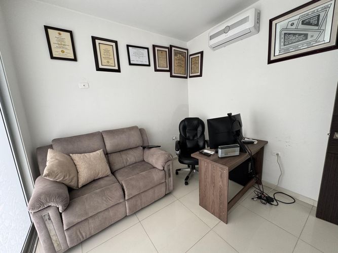 Casa de 5 alcobas en venta en Los Trapiches, Villa del Rosario, 306 m² · foto 9 de 24