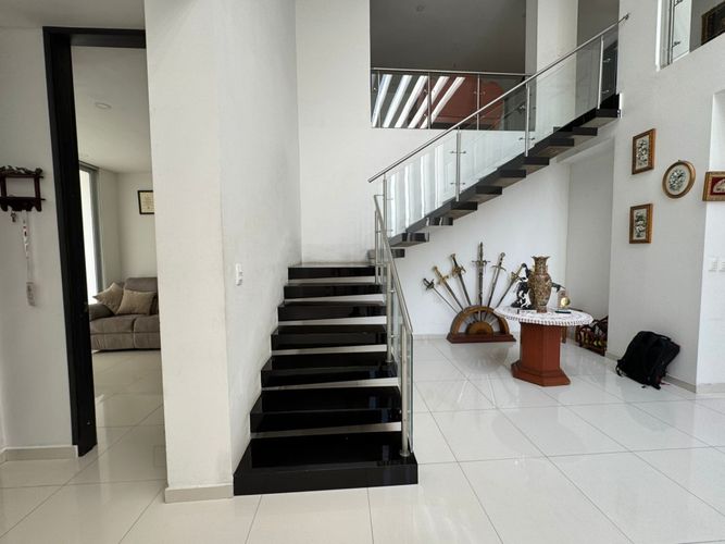 Casa de 5 alcobas en venta en Los Trapiches, Villa del Rosario, 306 m² · foto 10 de 24