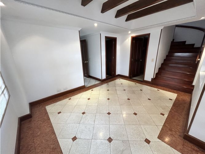 Casa de 5 alcobas en venta en Cundinamarca, Bogotá, 292 m² · foto 5 de 23
