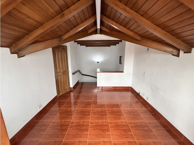 Casa de 5 alcobas en venta en Cundinamarca, Bogotá, 292 m² · foto 9 de 23