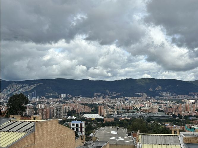 Casa de 5 alcobas en venta en Cundinamarca, Bogotá, 292 m² · foto 11 de 23