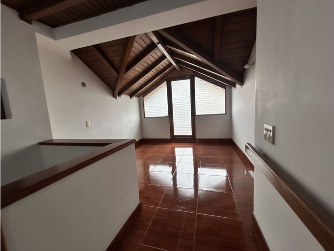 Casa de 5 alcobas en venta en Cundinamarca, Bogotá, 292 m² · foto 12 de 23