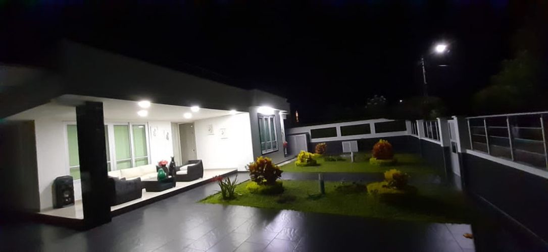 Casa de 5 alcobas en venta en California, Los Patios, 560 m² · foto 2 de 17