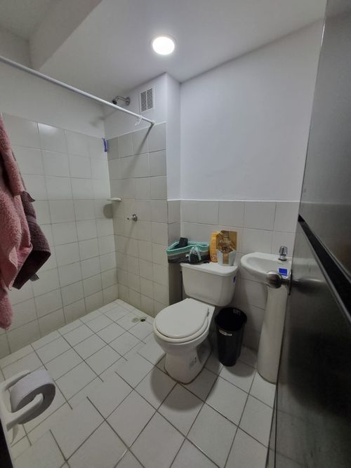 Apartamento de 3 alcobas en venta en Chaparral, Los Patios, 45 m² · foto 5 de 11