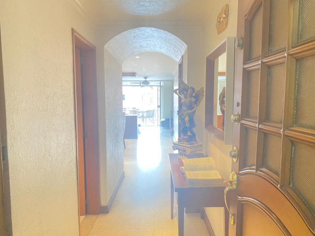 Apartamento en venta en La Playa, Cúcuta · foto 4 de 24