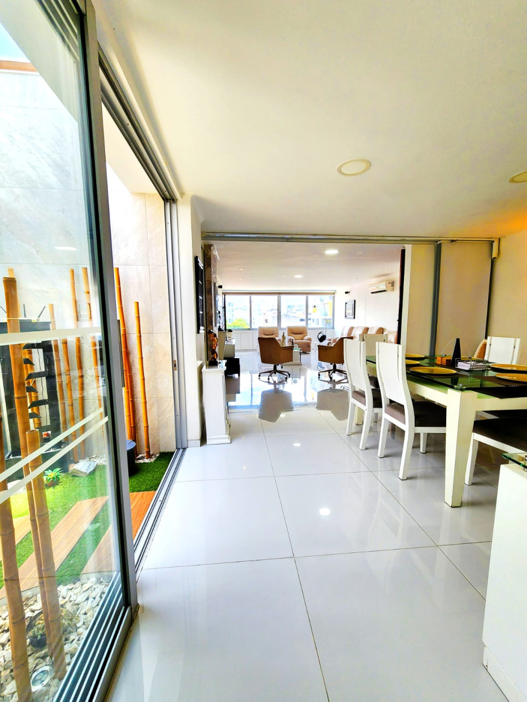 Apartamento en venta en La Riviera, Cúcuta · foto 4 de 24