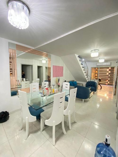 Casa de 6 alcobas en venta en Ub. San Remo, Los Patios, 270 m² · foto 2 de 8