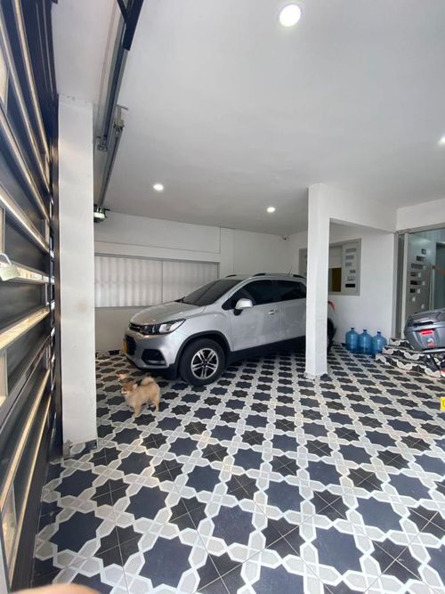 Casa de 6 alcobas en venta en Ub. San Remo, Los Patios, 270 m² · foto 8 de 8